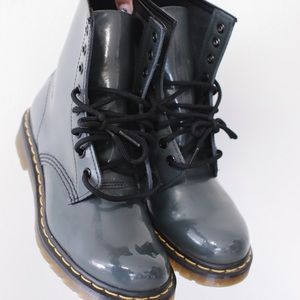 Dr Martens (11821) Dark Gray Patent Leather Combat Boots Women Size 6